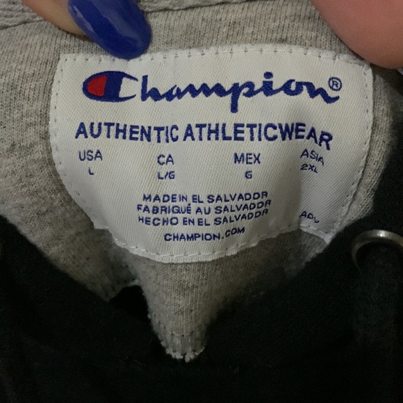 Black champion hoodie. Mens. - Picture 3 of 3